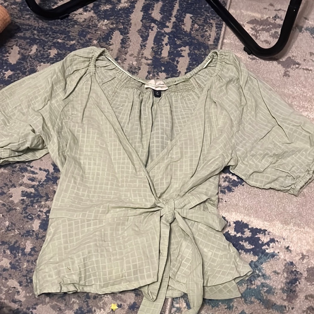 universal threads tie top